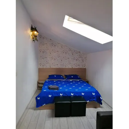 Eva Mamaia Villa *