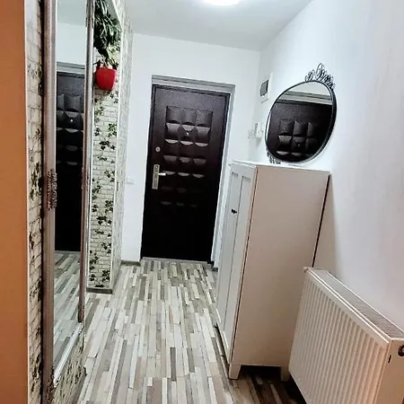 Eva Mamaia * Năvodari