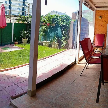 Eva Mamaia Villa *